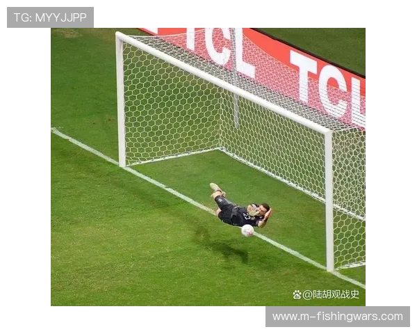 拉齐奥vs那不勒斯中场休息，普罗维德尔扑救力保球门不失